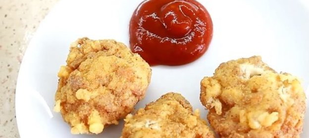 Утка в пивном соусе с солеными огурцами