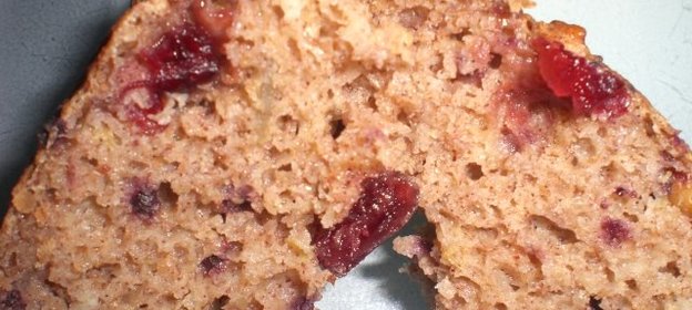 Бананово-сливовые маффины из нескольких видов муки