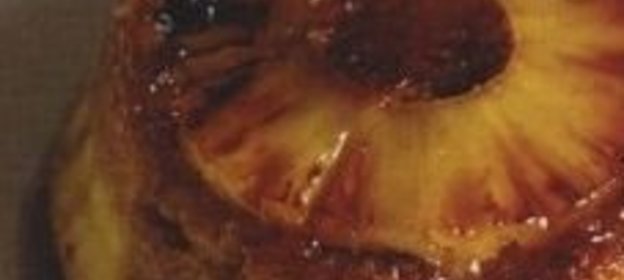 Голубцы в свекольных листьях с начинкой из мяса и овощей