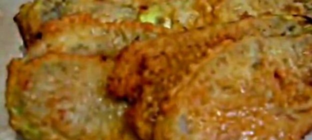 Пицца с ветчиной и томатами