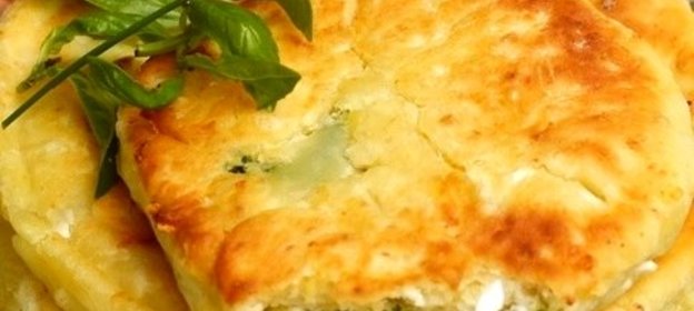 Сырные лепешки с ветчиной