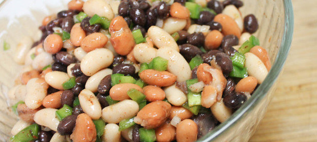 Салат из трех видов фасоли