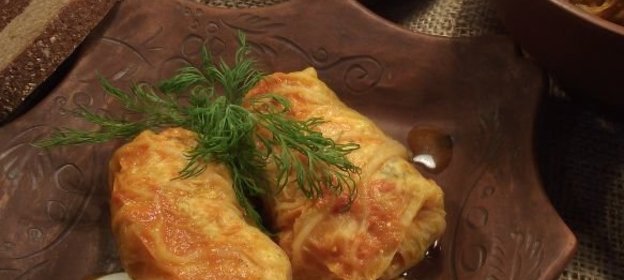Голубцы из савойской капусты (с куриным фаршем и грибами)