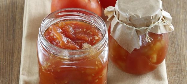 Пряный томатный джем с яблоками