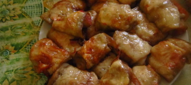 Суси с копченым угрем и морскими гребешками