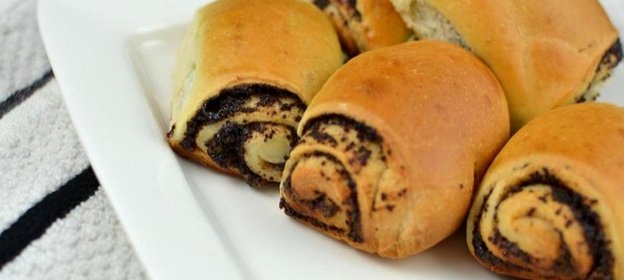 Дрожжевые булочки с маком