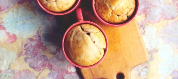 Веганские маффины с вишней