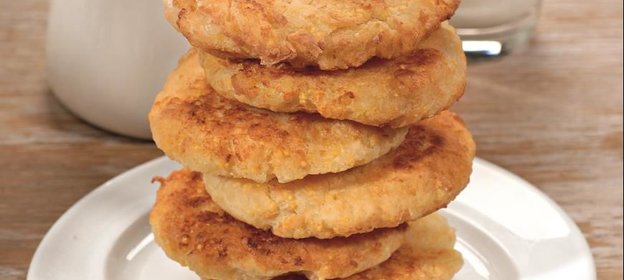 Мчади - лепешки из кукурузной крупы