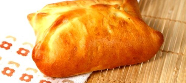 Хлеб с сырно-мясной начинкой