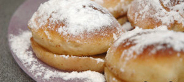 Булочки на яблоках