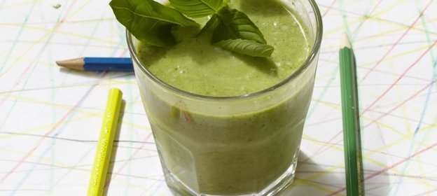 Банановый смузи с базиликом