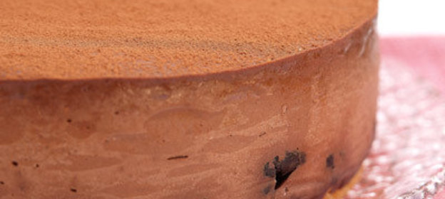 Шоколадный чизкейк с черносливом