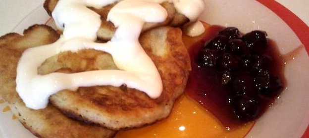 Оладьи на сметане и кефире