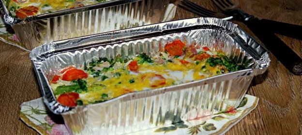 Запеканка из риса и овощей с нежной копчено-вареной грудинкой