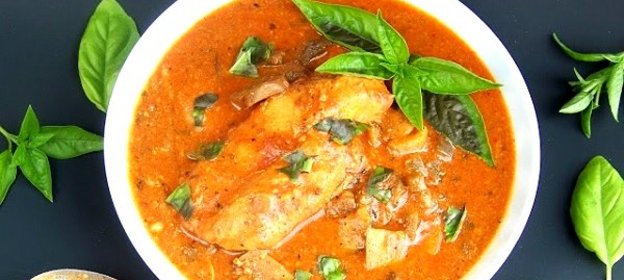 Курица в томатно-сметанном соусе