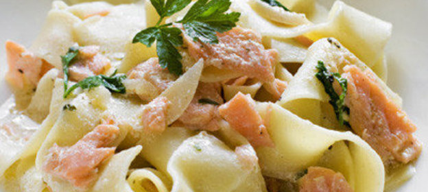Паста с лососем в сливочном соусе