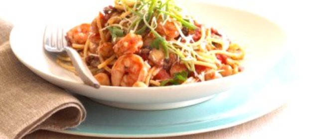 Спагетти с ракушками и белыми грибами