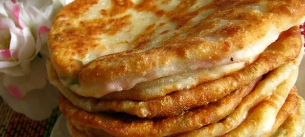 Сырные лепешки с начинкой