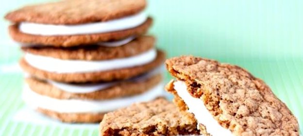 Овсяное печенье с зефирной начинкой