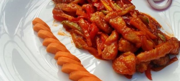 Консервированная капуста с солеными огурцами