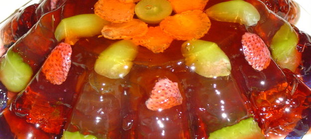 Слоеный желейный тортик с ягодами