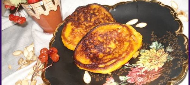 Тыквенные - снова! - оладьи с сырным припёком