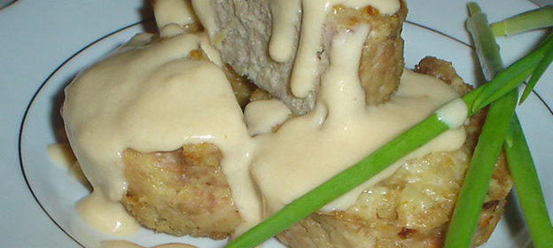 Маффины мясные в сливочно-горчичном соусе