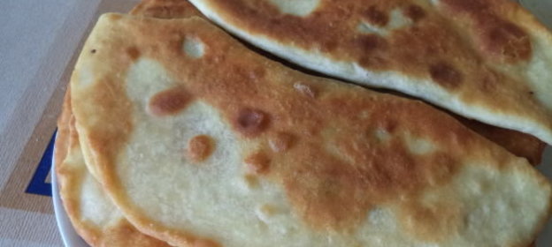 Быстрые лепешки с творогом и укропом