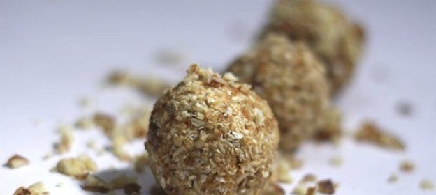 Конфеты из фундука и сухофруктов