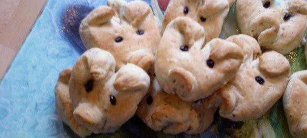 Просто хрюшки-поросюшки, или булочки из теста для пиццы