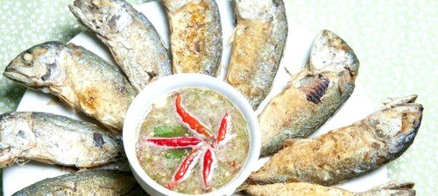 Пряный огуречный соус для рыбы на гриле