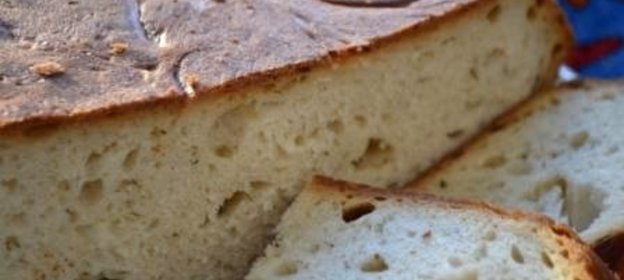 Хлеб с чесноком и зеленью