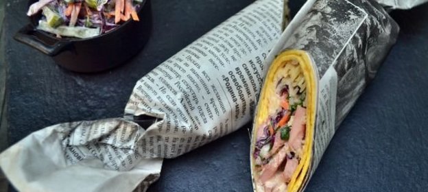 Канапе из черного хлеба с килькой