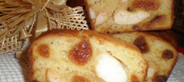 Кекс с куриным мясом и курагой