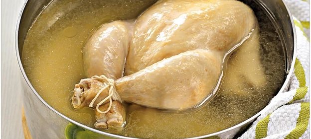 Ароматный куриный бульон