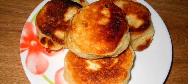 Дрожжевые оладьи с начинкой