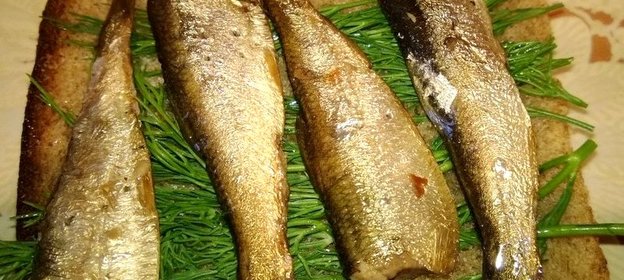 Хлеб со шпротами и укропом