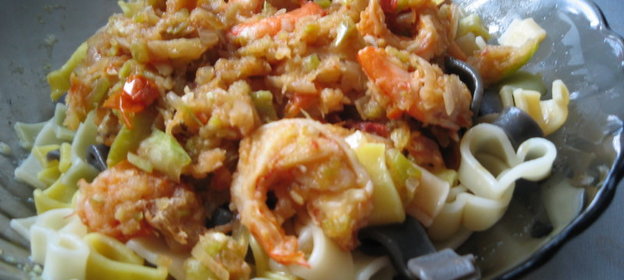 Паста с молодым кабачком и креветками