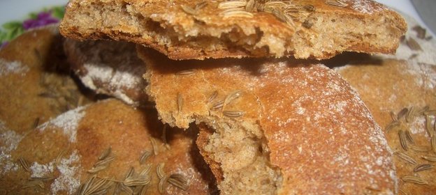 Ржаные лепешки с тмином