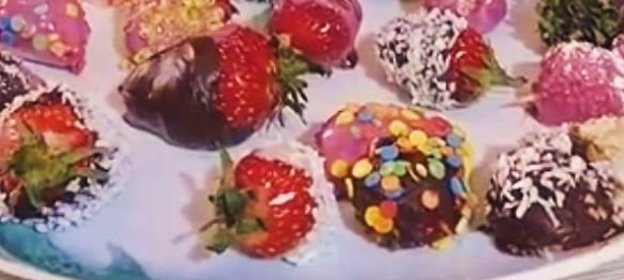 Клубника в шоколадной глазури