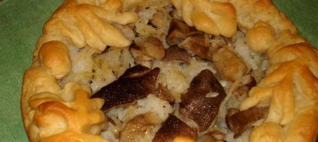 Внушительный расстегай лепешкой