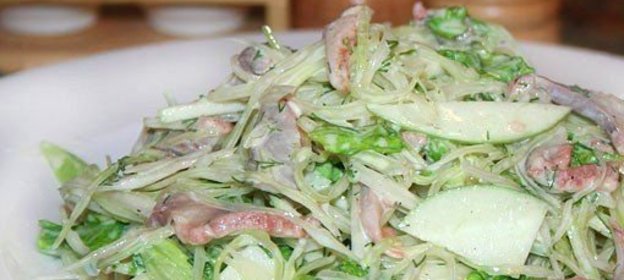 Морская рыба с зеленым горошком и овощами