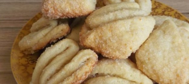 Перец цельный, проваренный в маринаде (простой способ)