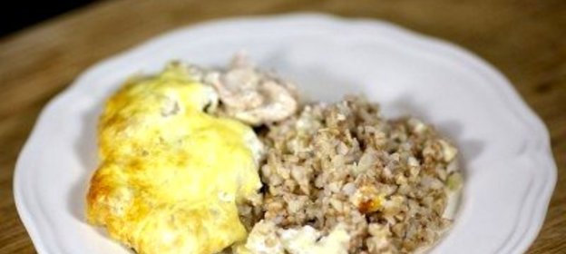 Запеканка из гречки и курицы