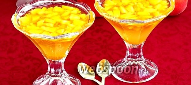 Персики в лимонном желе