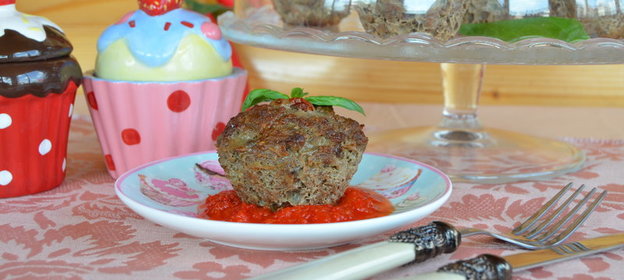 Маффины из говядины с томатным соком