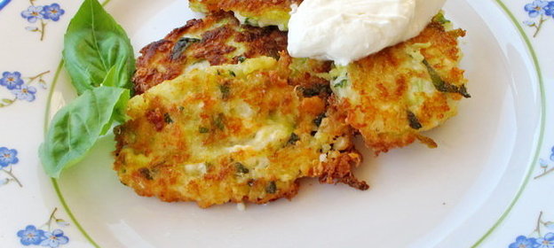 Оладьи с кабачками и творогом