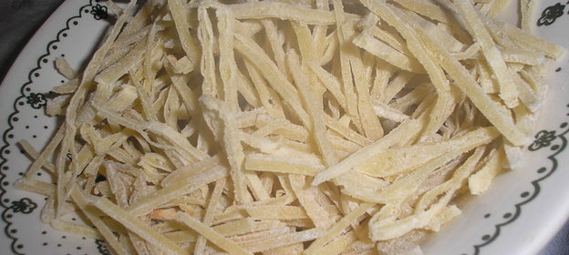 Лапша домашняя собственного производства)