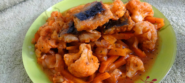 Скумбрия с овощным остро-сладким маринадом в мультиварке