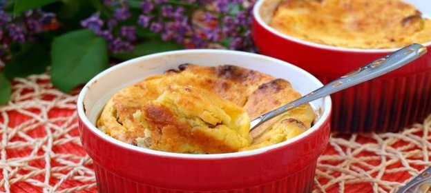 Творожная запеканка с изюмом